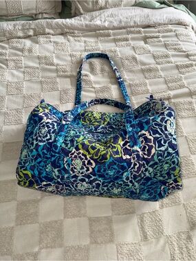 Vera Bradley Katalina Blues duffel travel bag